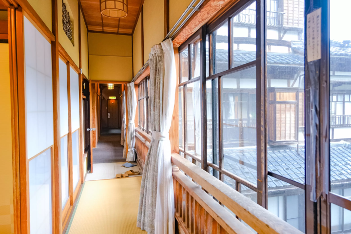 Discover Gozu Onsen-go: Niigata's Secret Hot Spring Getaway. Top Ryokans & Day Trips!