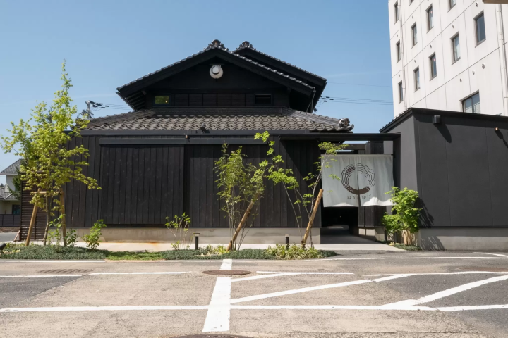 "Yuka to Yuge" attached to HOTEL KISSUIEN 