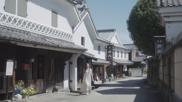 Discover Hizen Hamashuku's Sake Brewery Street: Fun for Japanese Sake Fans!