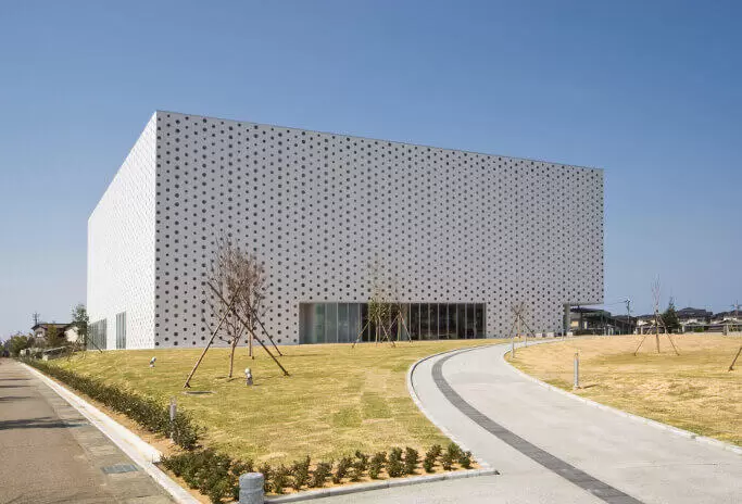 가나자와 우미미라이 도서관 