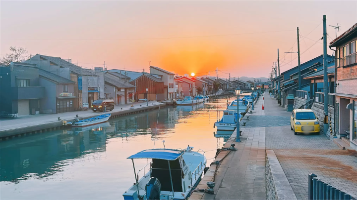 Travel like you're living in a lovely old house in Nanto City, Toyama Prefecture
