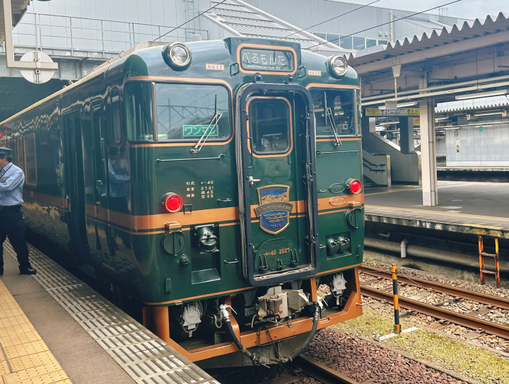 Travel like you're living in a lovely old house in Nanto City, Toyama Prefecture