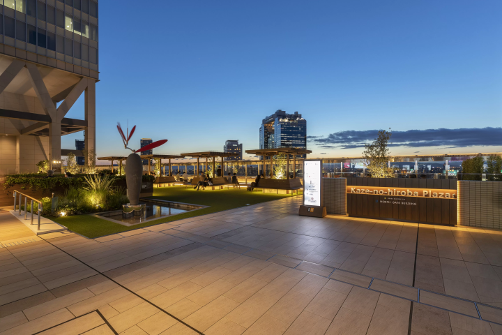 美丽又快捷。大阪车站城将满足您的旅行愿望。