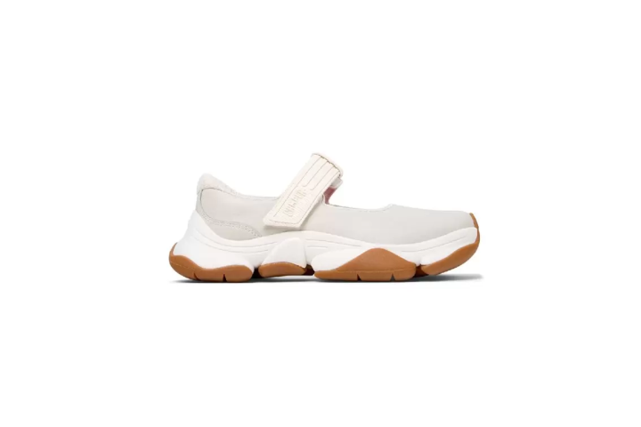 新世代のユニセックスシューズ「KARST 2(カースト 2)」発売