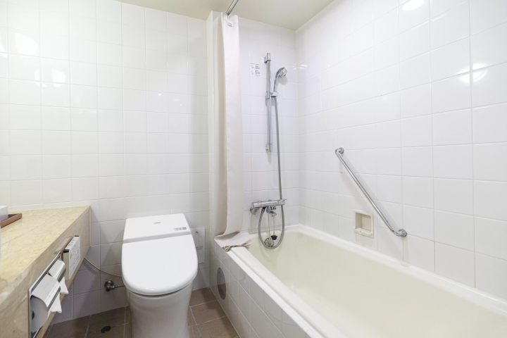 [JR KYUSHU HOTEL Blossom Fukuoka- Room Guide] 2 minutes walk from Hakata Station! Functional and comfortable space