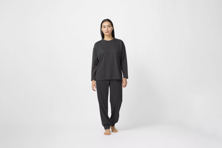 ลดความเหนื่อยล้าเพียงสวมใส่และนอนด้วยชุดฟื้นฟู "TIOGRA SLEEP"