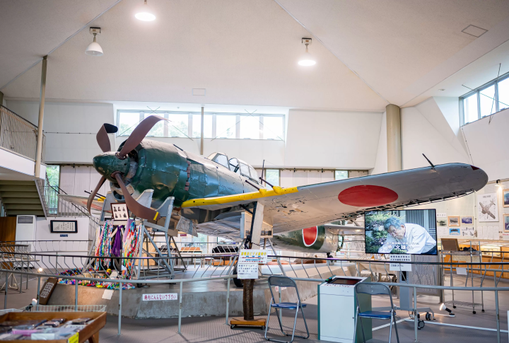 A cycling course that takes in the stunning scenery of Ainan Town, the southwestern tip of Shikoku