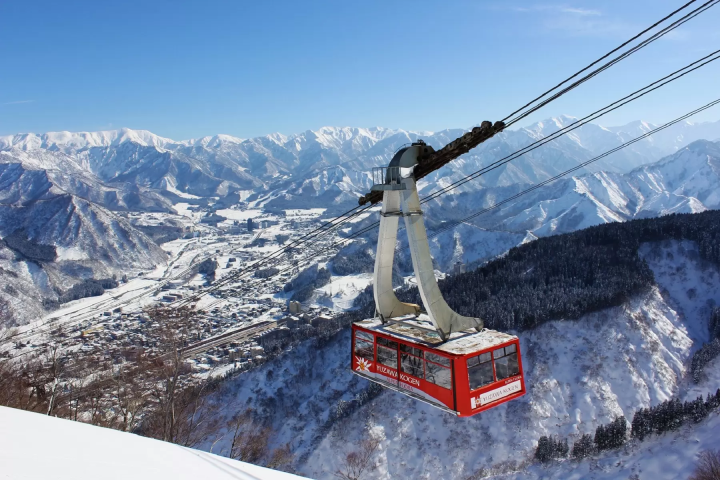 [Niigata] Just a short trip from Tokyo! Enjoy winter on a ski trip to Echigo Yuzawa and learn about four popular ski resorts