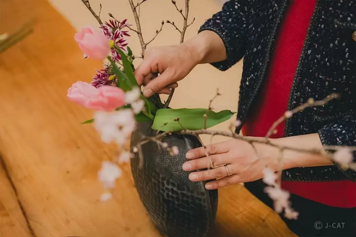 ikebana experience in Tokyo