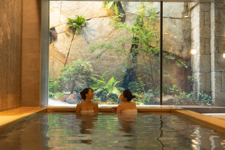 Large public bath opening hours: 15:00-25:00 / 6:00-9:00 (*Only for overnight guests)