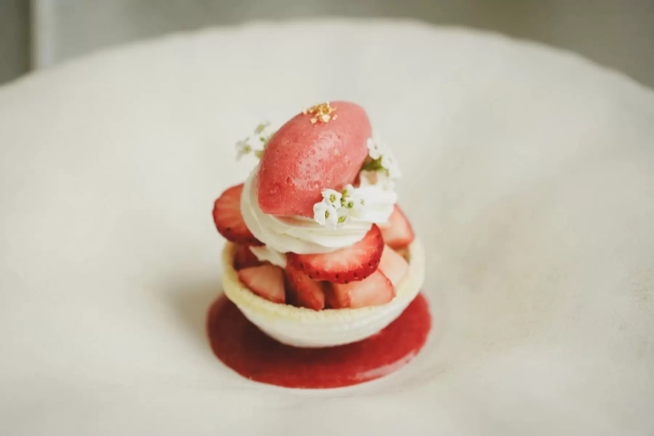 Haruka Morooka Aoyama