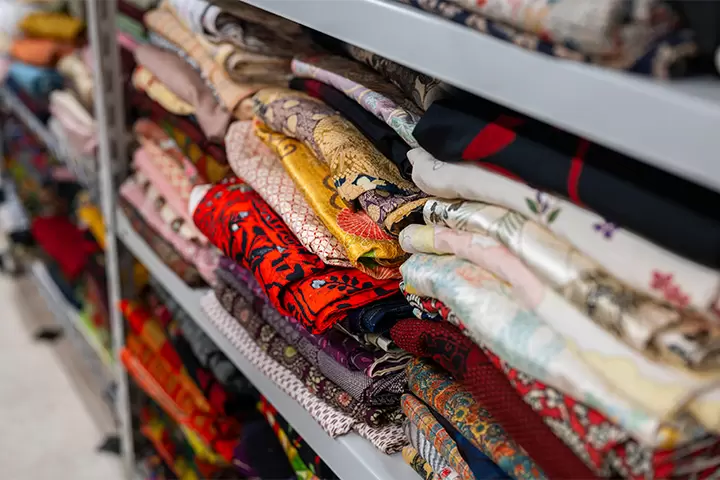 Kimono dressing experience in Asakusa! Find your own style with a vintage kimono from kimono rental shop "shim"