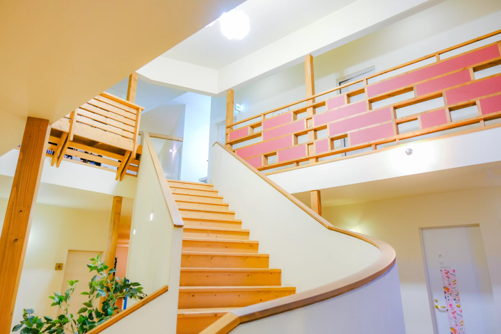 Japan’s Only "Oil Bath"! A Guide to Toyotomi Onsen: Hokkaido’s Northernmost Hot Spring (Day Trips & Stays)