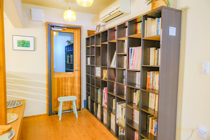 Japan’s Only "Oil Bath"! A Guide to Toyotomi Onsen: Hokkaido’s Northernmost Hot Spring (Day Trips & Stays)