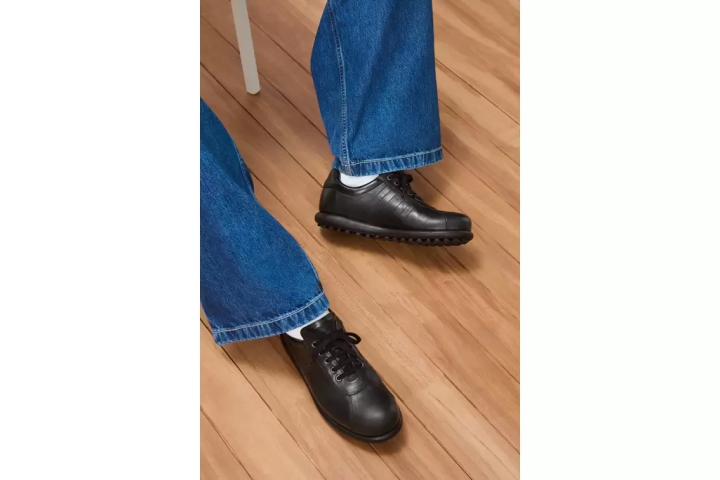 [Icon Model/Pelos] 30 Years of Commitment to Quality and Unchanging Presence