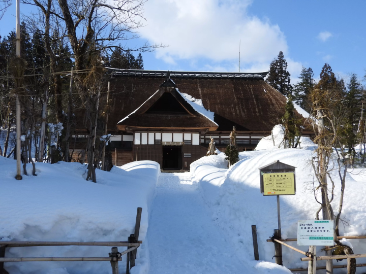 ทริปสั้นๆ ท่ามกลางทิวทัศน์หิมะบนรถไฟ JR ทาดามิ