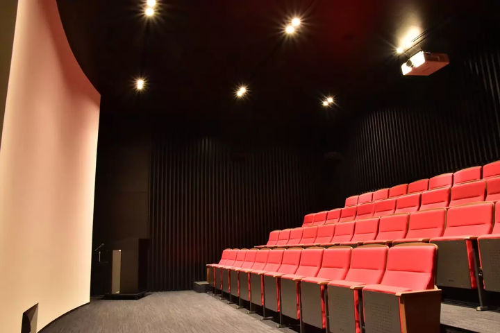 세계 최대 규모의 양조장 오픈! 우오누마 양조장: 우오누마 물로 만든 건강한 쌀누룩