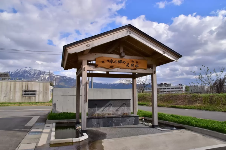 세계 최대 규모의 양조장 오픈! 우오누마 양조장: 우오누마 물로 만든 건강한 쌀누룩