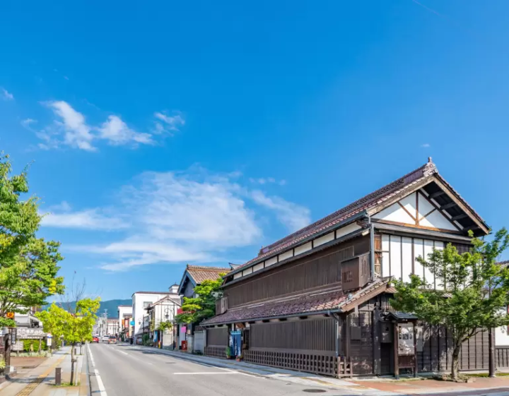 5 Must-Visit Tourist Spots in Aizuwakamatsu, a City Filled with History, Tradition, and Culture