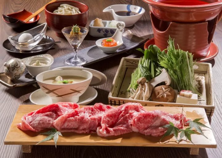 From Kyoto: Day Trip Onsen & Kaiseki Lunch at Lake Biwa Ryokan "Ogoto Onsen Yumotokan"