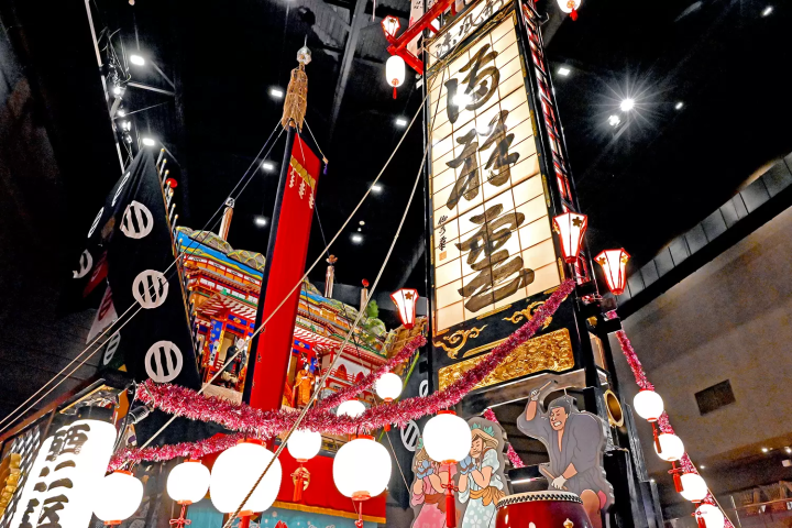 Many festivals are held throughout the year in Noto, and festivals hold a special place in the hearts of the people. Each region and village has its own unique characteristics, which the people take pride in and have cherished for generations to come. 