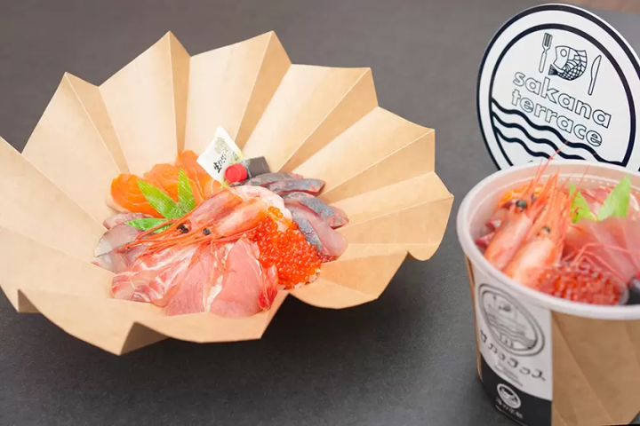 [Day Trip from Osaka] Take the express bus to Maizuru, the city of sea and red brick buildings!