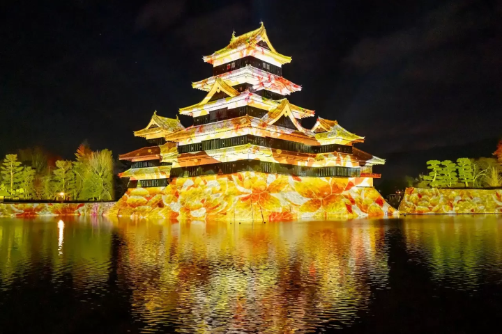 Matsumoto Castle: Free Dazzling Projection Shows 2025–26
