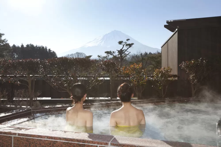 不只是泡温泉！在“富士温泉由良里”体验精致美食！