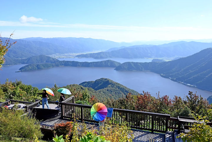 若狭・三方五湖をめぐる旅― 五色に輝く湖と日本の原風景に出会う5つの方法 ―