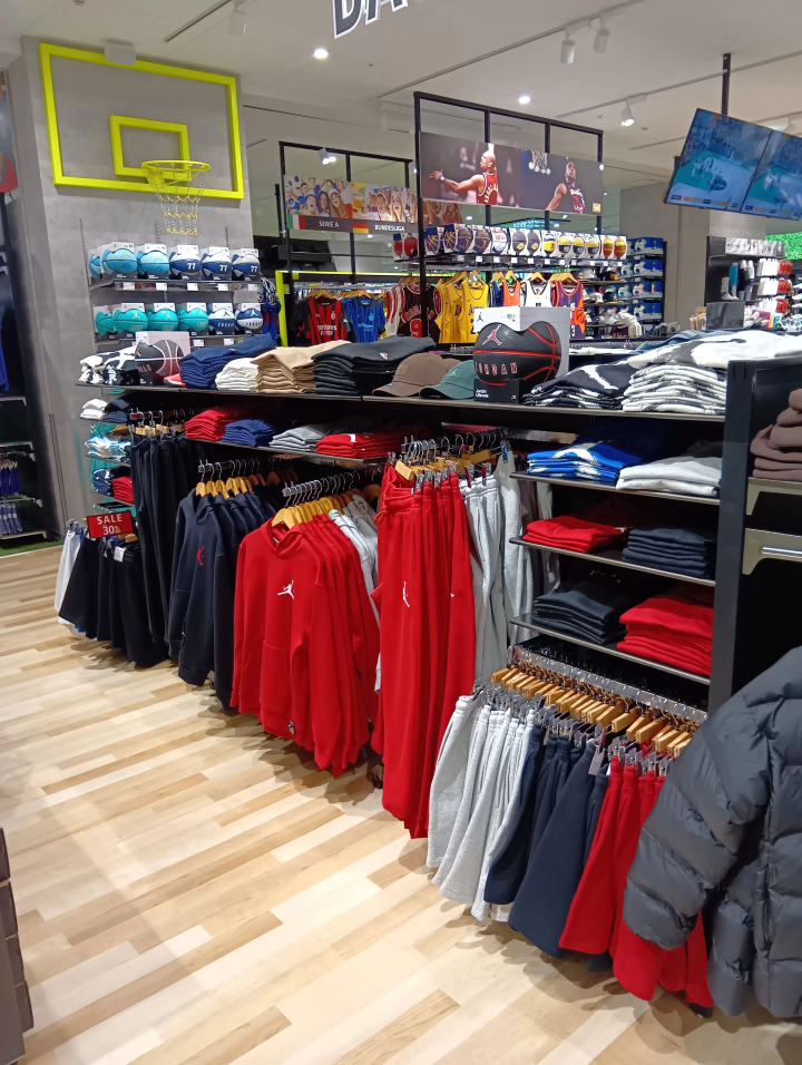 A new tourist spot in Yokohama! Sports Depot Flagship Store Minatomirai branch opens!