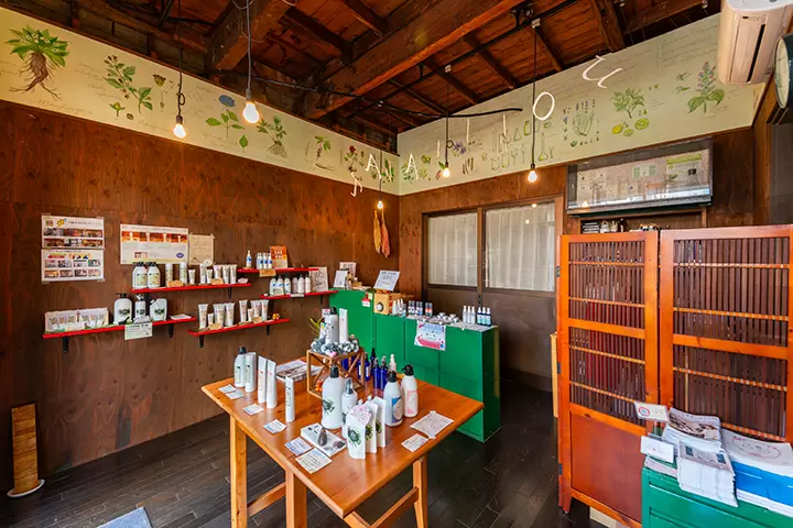 Found right near Shin-Okachimachi Station! Recommended for sensitive skin: What is seaweed shampoo?