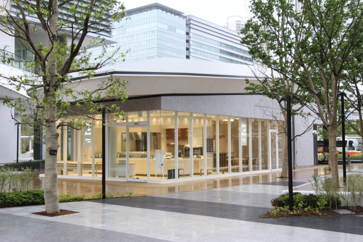 Japan Christmas Guide 2025: The Best Cake at Toyosu's "Eclat des Jours"