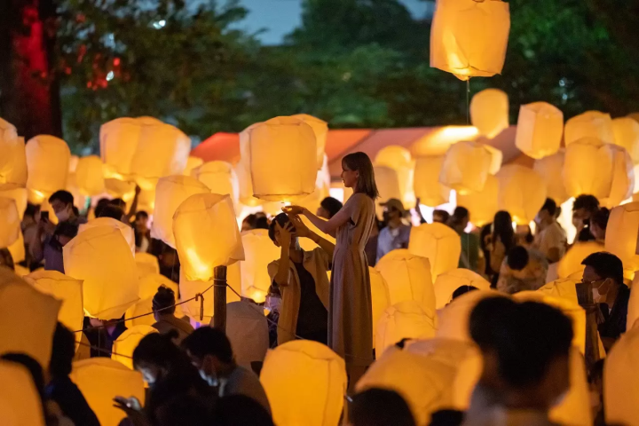 Tokyo Mega Illumi Outdoor Xmas Week: Sky Lanterns, Lights and More