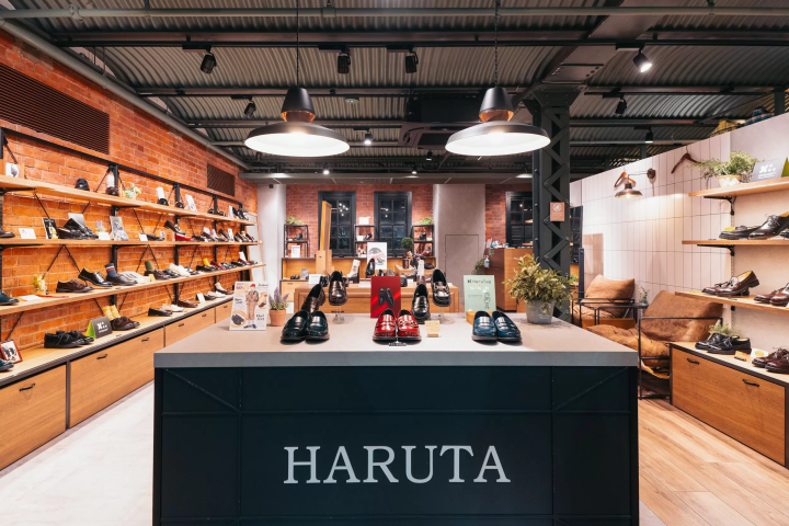ジャパンブランドを深掘り! GENSEI&ニンと巡る、革靴の名店【ハルタ編】