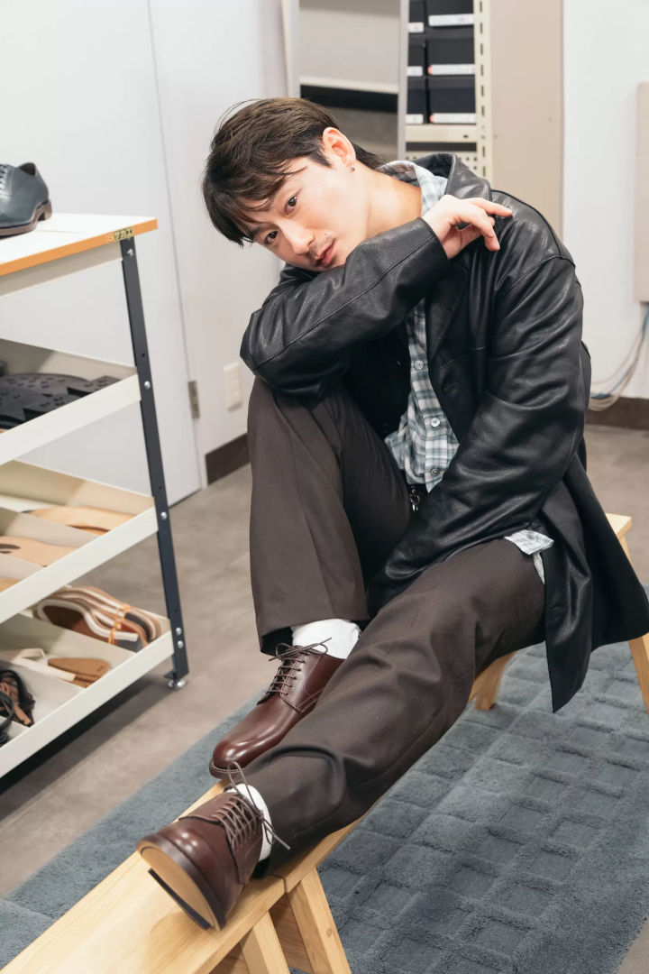 ตัวเลือกของ Gensei: "Wingtip Plain Toe (SH318-B5SS)" (19,800 เยน) 