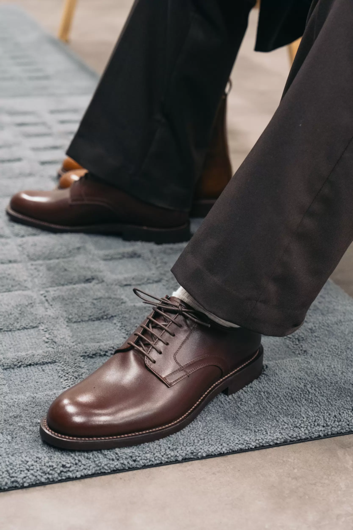 เจาะลึกแบรนด์ญี่ปุ่น! ทัวร์ร้านรองเท้าหนังชื่อดังกับ GENSEI & Nin [ฉบับรองเท้าโทริสึ]