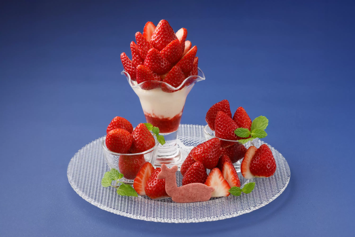 【期間限定】ホテル日航奈良で絶品いちごスイーツを堪能！豪華パフェで苺食べ比べ