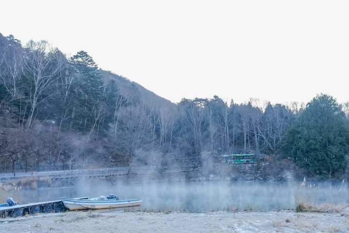 Winter in Okunikko: The Ultimate Guide to Yumoto Onsen (Japan's Top Sulfur Springs, Views & Gourmet)