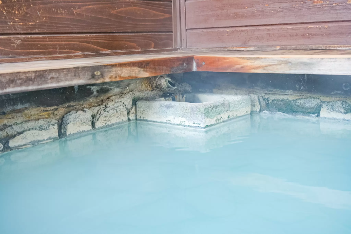 Winter in Okunikko: The Ultimate Guide to Yumoto Onsen (Japan's Top Sulfur Springs, Views & Gourmet)