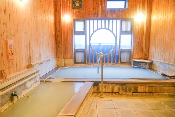 Winter in Okunikko: The Ultimate Guide to Yumoto Onsen (Japan's Top Sulfur Springs, Views & Gourmet)