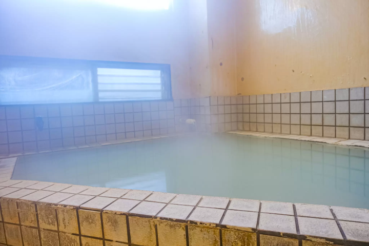 Winter in Okunikko: The Ultimate Guide to Yumoto Onsen (Japan's Top Sulfur Springs, Views & Gourmet)