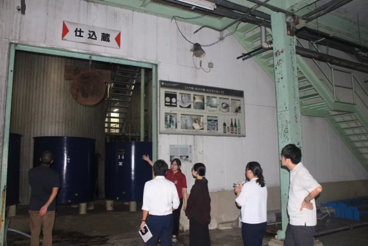 Umeshu Making & Brewery Tour in Wakayama|Just 30 Minutes from Kansai Airport