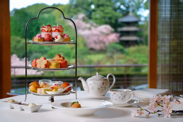 Hotel Chinzanso Tokyo cherry blossoms
