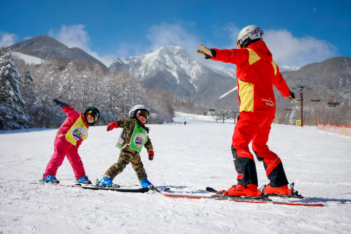 Enjoy even beginners! 2 recommended winter activities in Mount Yatsugatake(skiing and skating)