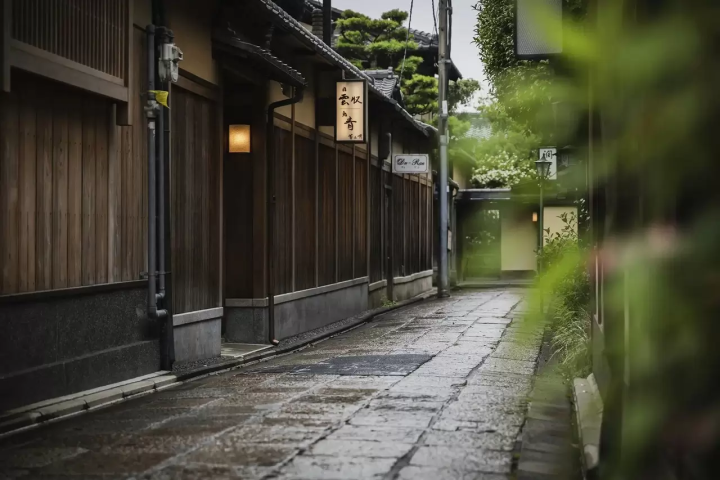 Gion Restaurants: Kyoto's Best Sushi, Kaiseki, and Tempura