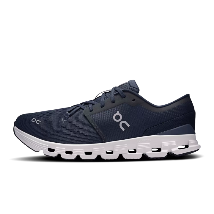 ランニングからライフスタイルまで、あらゆる動きが思いのままに。On クラウドX4