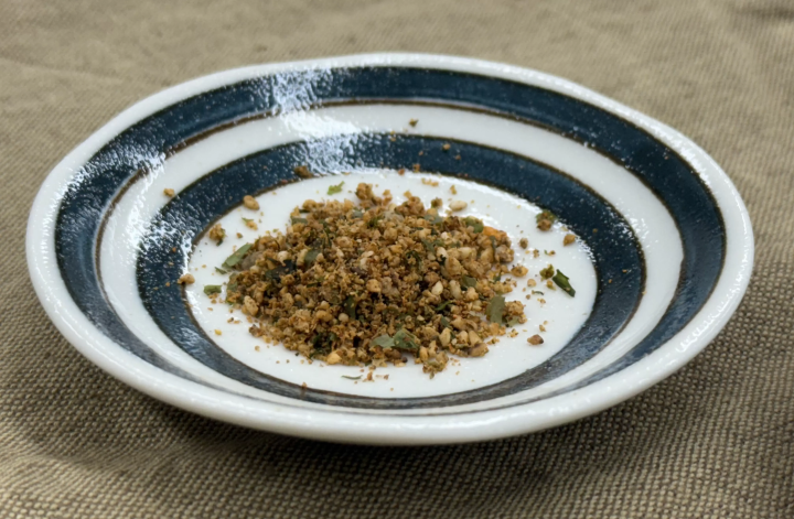 A popular souvenir from Tomioka! Shichimi, a seasoning from a long-established shop loved for over 100 years