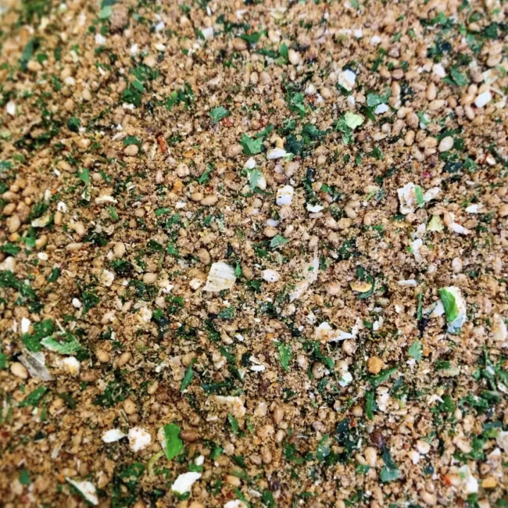 A popular souvenir from Tomioka! Shichimi, a seasoning from a long-established shop loved for over 100 years