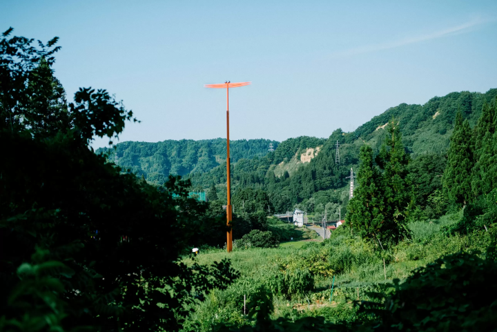 Shintaro Tanaka "The Tower of Circles and Dragonflies" photo by Nogawa Kasane 