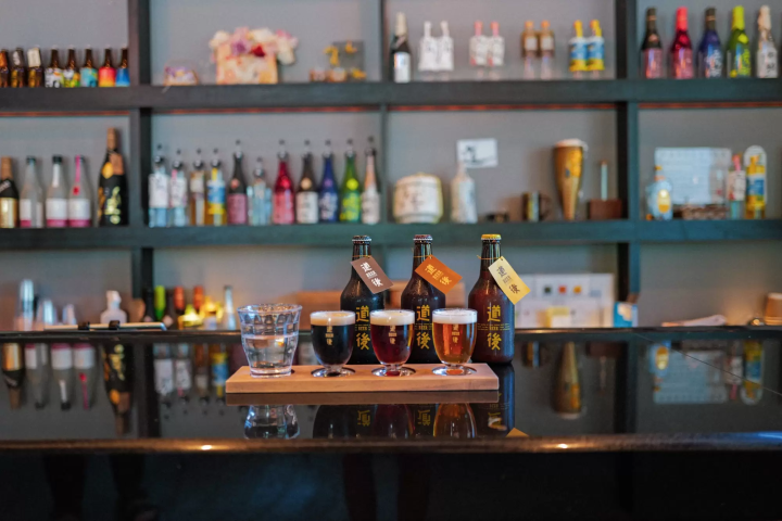 Immerse yourself in a story through a single cup of sake at Dogo Onsen. An unprecedented sake tasting experience begins.